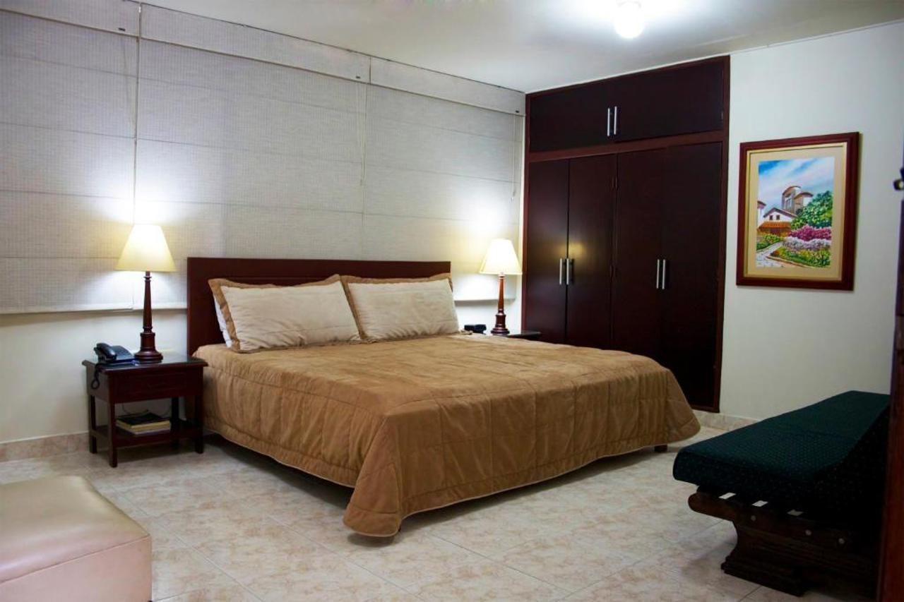 Hotel San Carlos Barrancabermeja Buitenkant foto