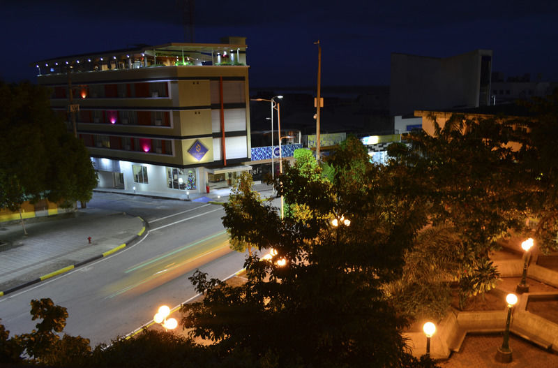 Hotel San Carlos Barrancabermeja Buitenkant foto